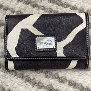 Nine & Co cow hide wallet in excellent condition